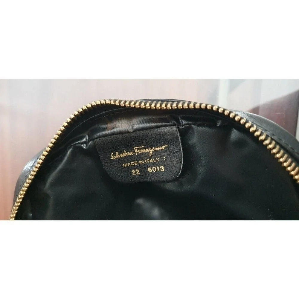 Salvatore Ferragamo Cosmetic Bag 22 6013 leather Black Women